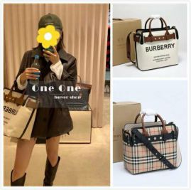 Picture of Burberry Lady Handbags _SKUfw91858051fw
